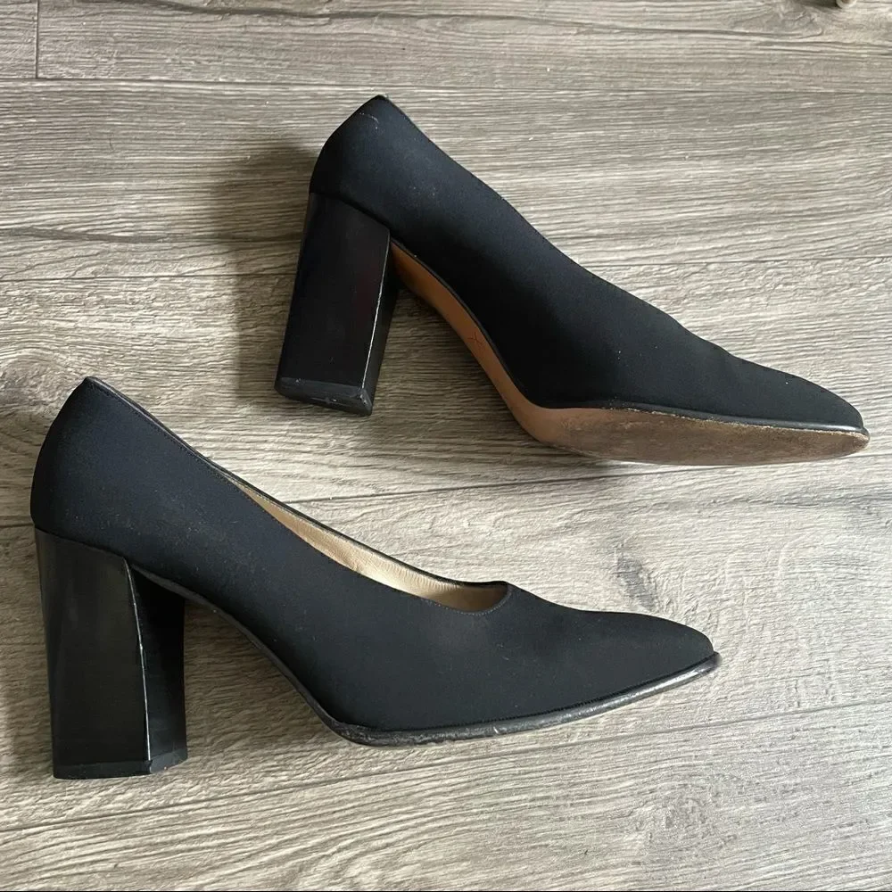 SALVATORE FERRAGAMO vintage Square Toe Pumps